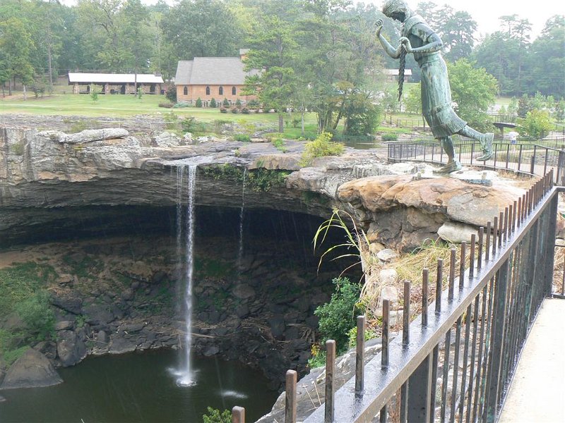 132a-Noccalula Falls.JPG